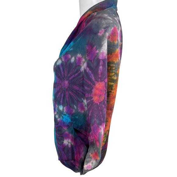 Tucan Tango Tie-Dye Top, Size Medium - Picture 3 of 9
